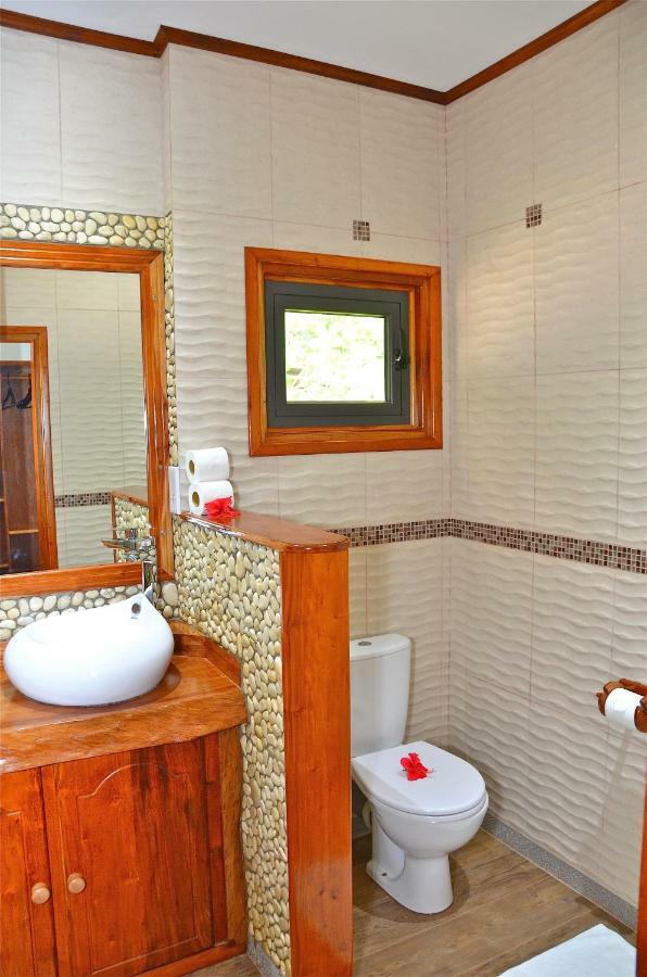 Calou Guest House La Digue Exterior photo
